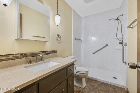 Tiny photo for 802 Lake Glen Lane, Knoxville, TN 37920 (MLS # 1341256)