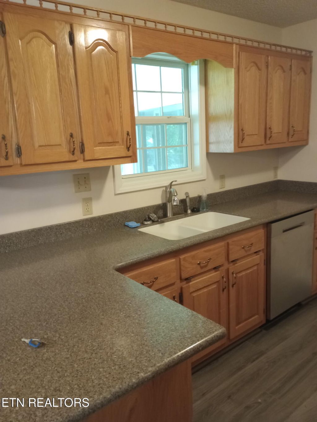 Photo of 140 Southridge Circle, Crossville, TN 38555 (MLS # 1314493)