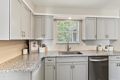 Tiny photo for 936 Coker Rd, Maryville, TN 37801 (MLS # 1358323)
