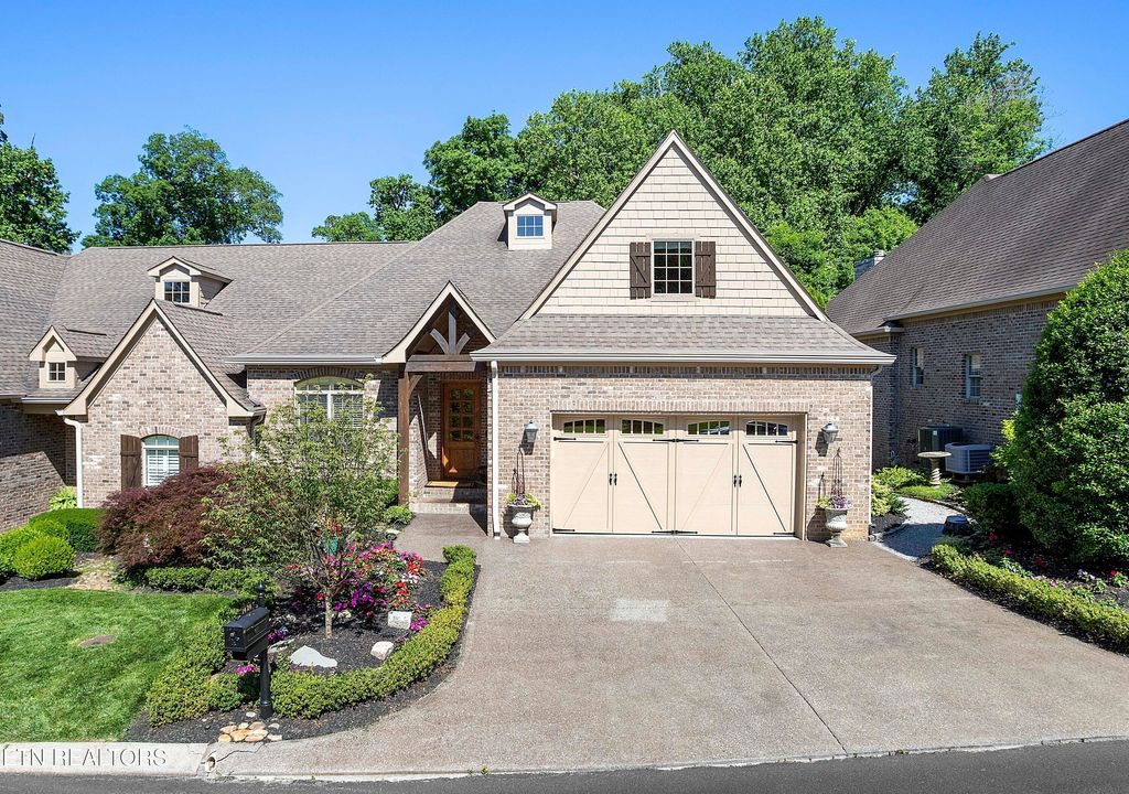 Photo of 1424 Villa Forest Way, Knoxville, TN 37919 (MLS # 1344054)