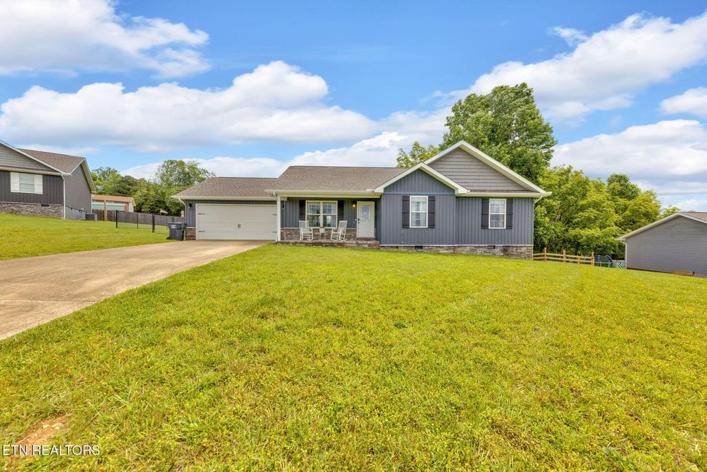 Photo of 142 Breezy Lane, New Tazewell, TN 37825 (MLS # 1303897)
