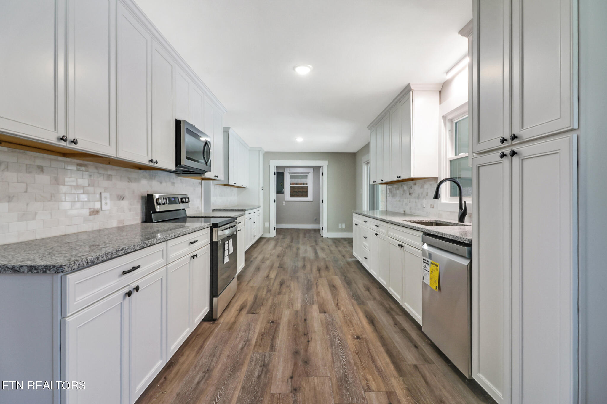 280 Glenwood Circle