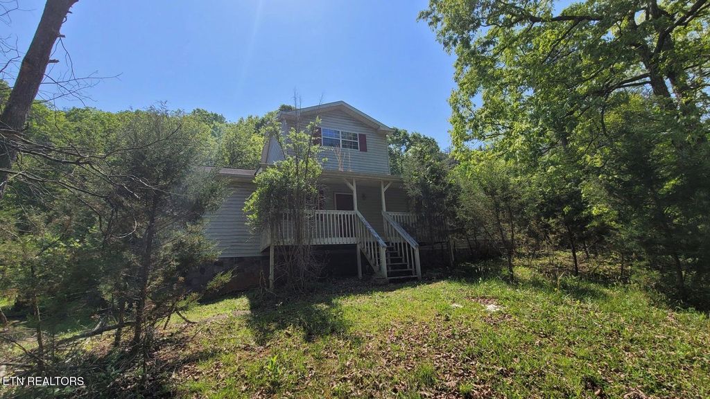 Photo of 263 W Price Rd, Dandridge, TN 37725 (MLS # 1338252)