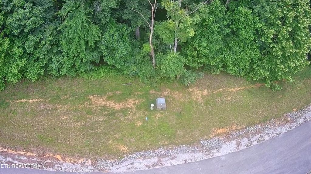 Photo of 560 Summer Circle, LaFollette, TN 37766 (MLS # 1303765)