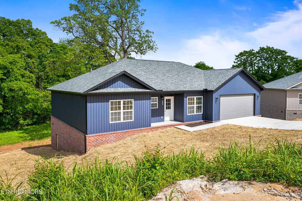 Photo of 2102 Kings View Loop, Seymour, TN 37865 (MLS # 1339821)