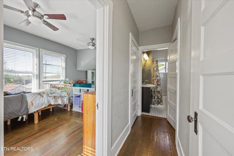 Tiny photo for 266 W Lincoln Rd, Alcoa, TN 37701 (MLS # 1338238)