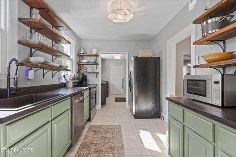 Tiny photo for 266 W Lincoln Rd, Alcoa, TN 37701 (MLS # 1338238)