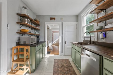 Tiny photo for 266 W Lincoln Rd, Alcoa, TN 37701 (MLS # 1338238)