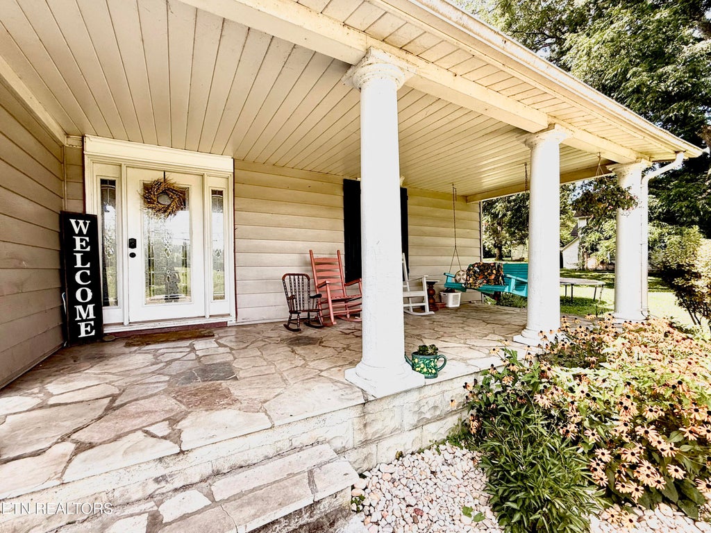 Photo of 3144 W Old A J Hwy, Strawberry Plains, TN 37871 (MLS # 1350718)