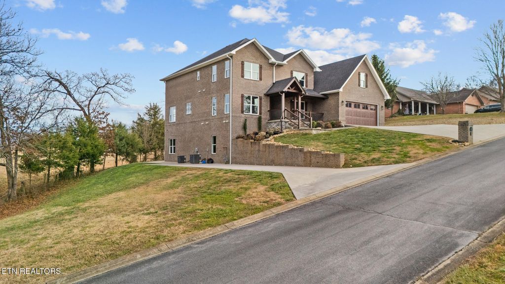 Photo of 118 Gallahad Court, Sevierville, TN 37876 (MLS # 1324835)