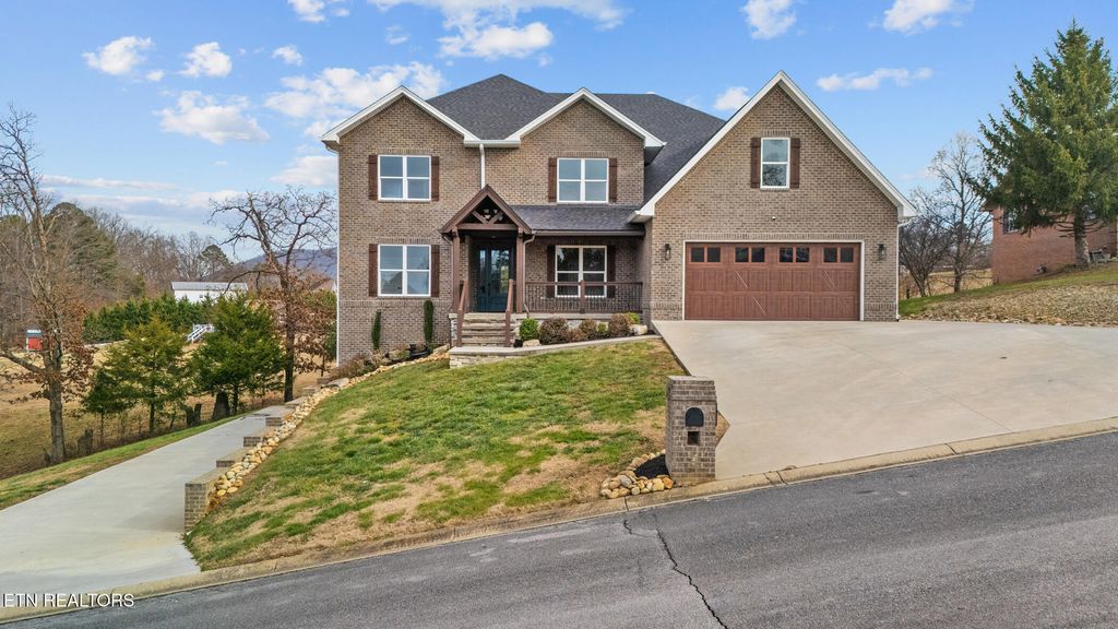 Photo of 118 Gallahad Court, Sevierville, TN 37876 (MLS # 1324835)