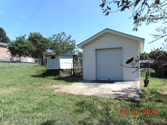 406 Iroquois Lane