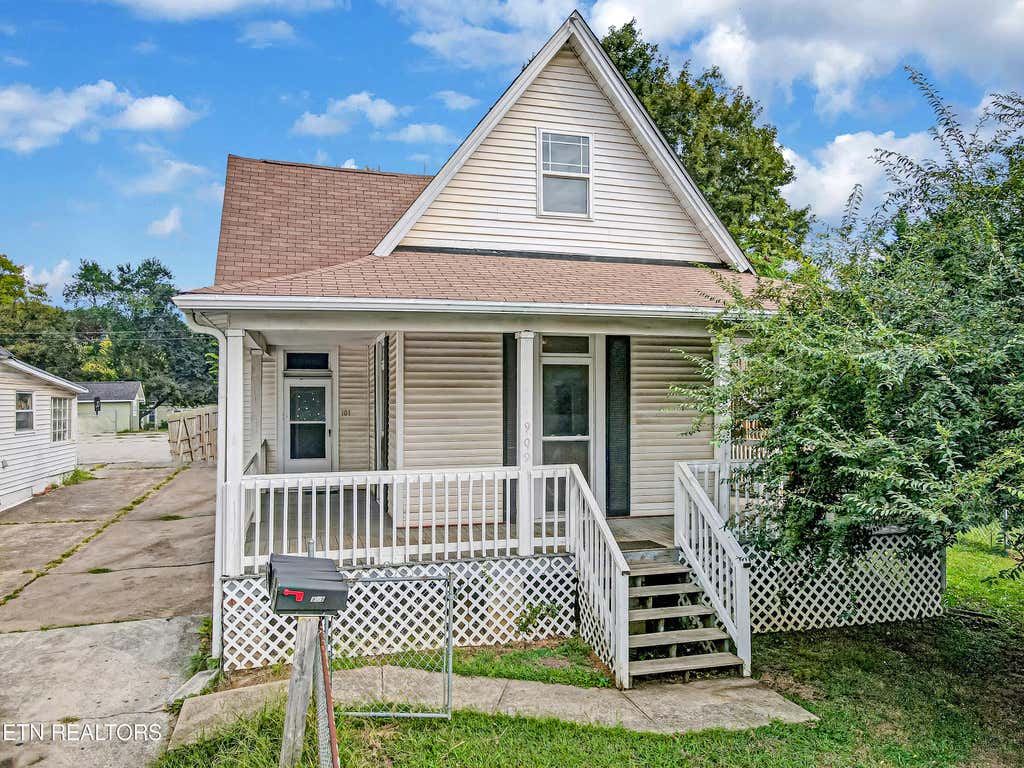 Photo of 909 Atlantic Ave, Knoxville, TN 37917 (MLS # 1350377)