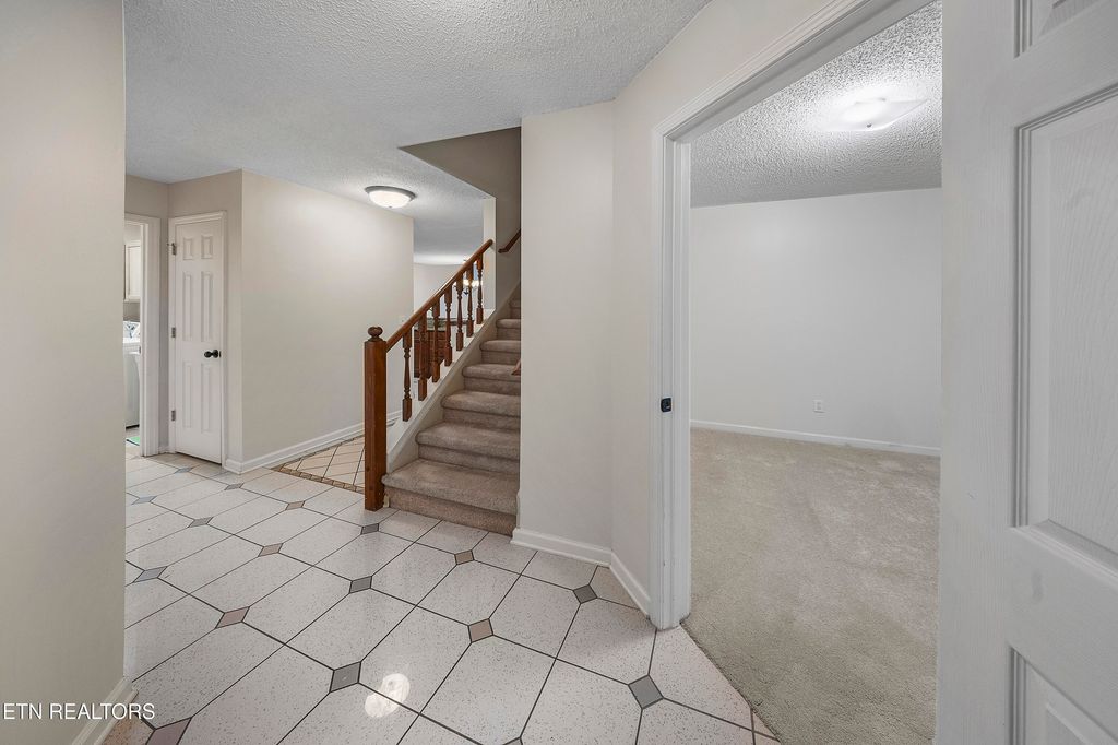 Photo of 615 Farragut Commons Drive, Knoxville, TN 37934 (MLS # 1320641)