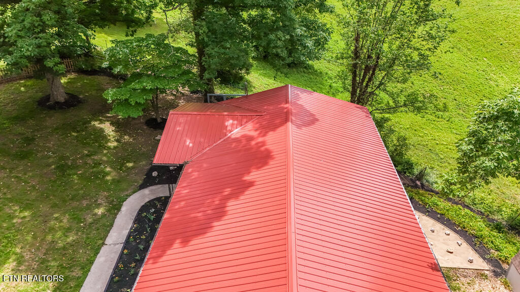 110 Courtland Lane