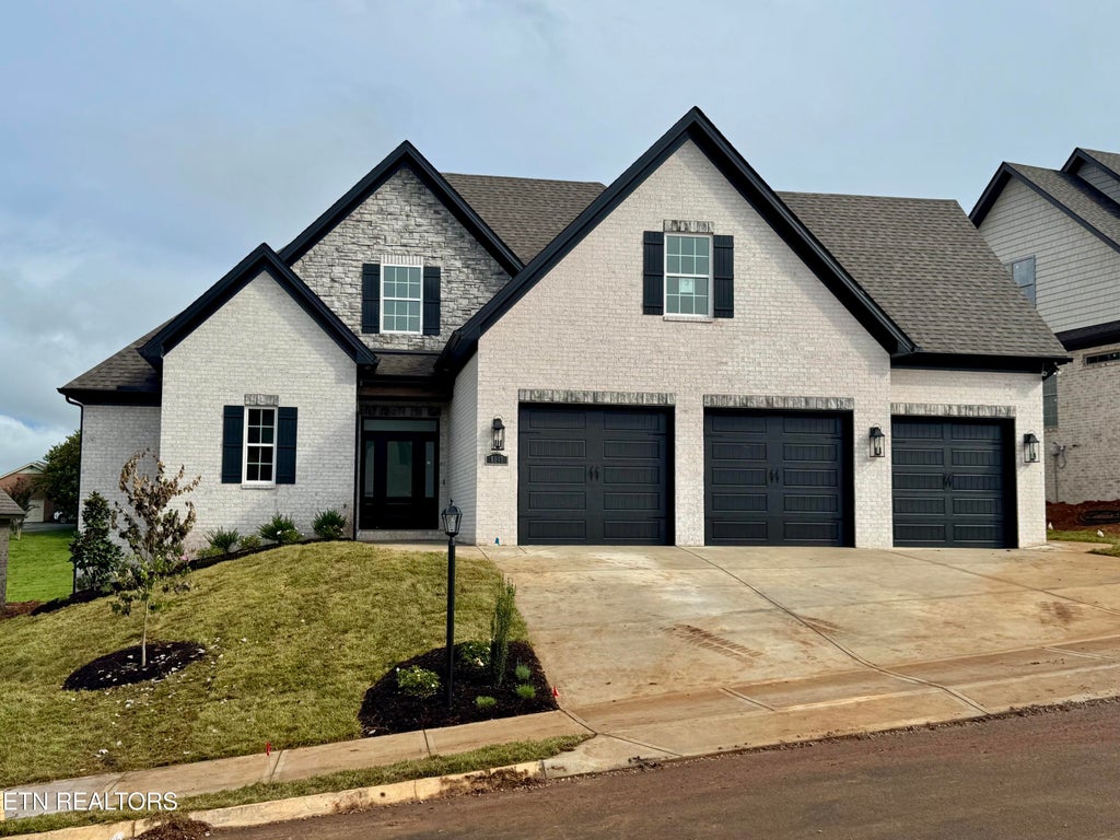 Photo of 8849 Dancing Bear Lane, Knoxville, TN 37923 (MLS # 1327323)