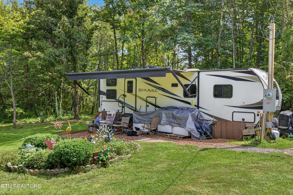 Photo of 341 Dwyer Drive, Crossville, TN 38572 (MLS # 1352646)