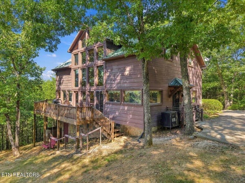 Tiny photo for 504 Twin Oak Mtn Lane, Townsend, TN 37882 (MLS # 1356159)