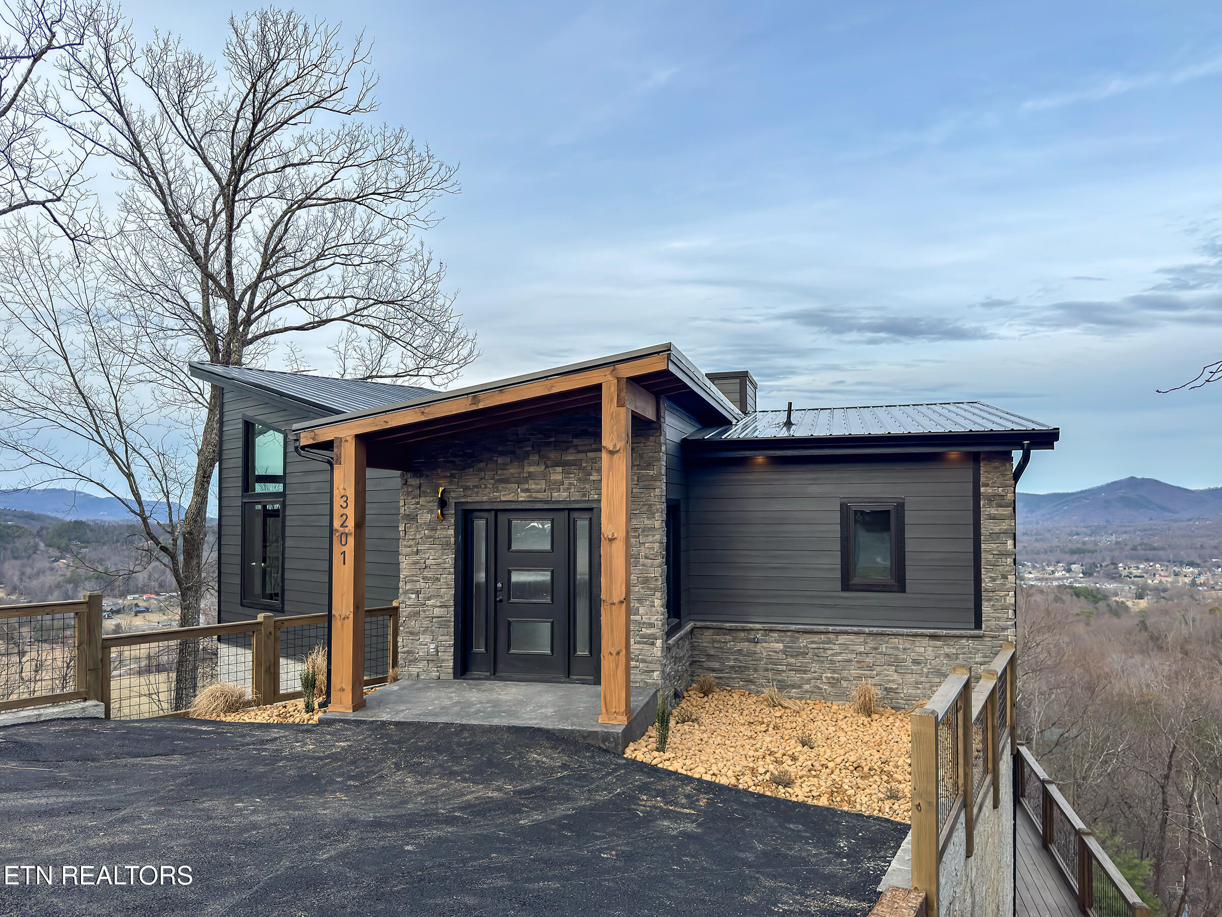 3201 Grouse Ridge Lane