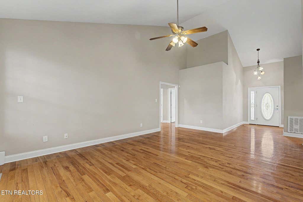 Photo of 6828 Amberfield Lane, Knoxville, TN 37918 (MLS # 1349305)