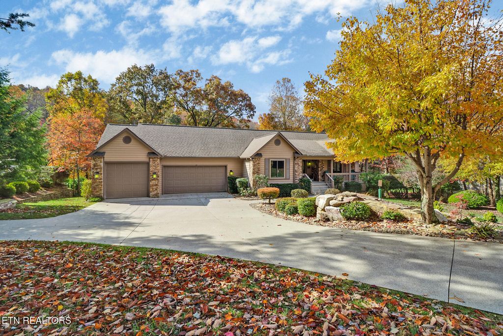 Photo of 17 Forest Hill Court, Fairfield Glade, TN 38558 (MLS # 1321134)