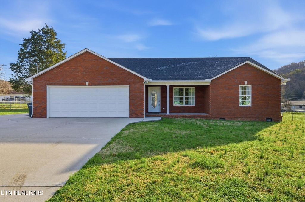 Photo of 108 Oakwood Drive, Maynardville, TN 37807 (MLS # 1332875)