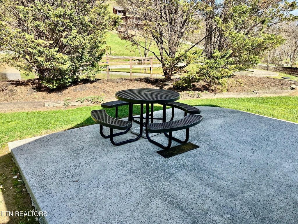 Photo of 1919 Lizi Loop Way, Sevierville, TN 37862 (MLS # 1332784)