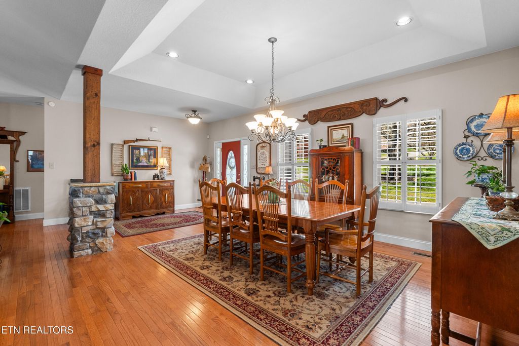 Photo of 3806 Crescent Ridge Court, Maryville, TN 37804 (MLS # 1334330)