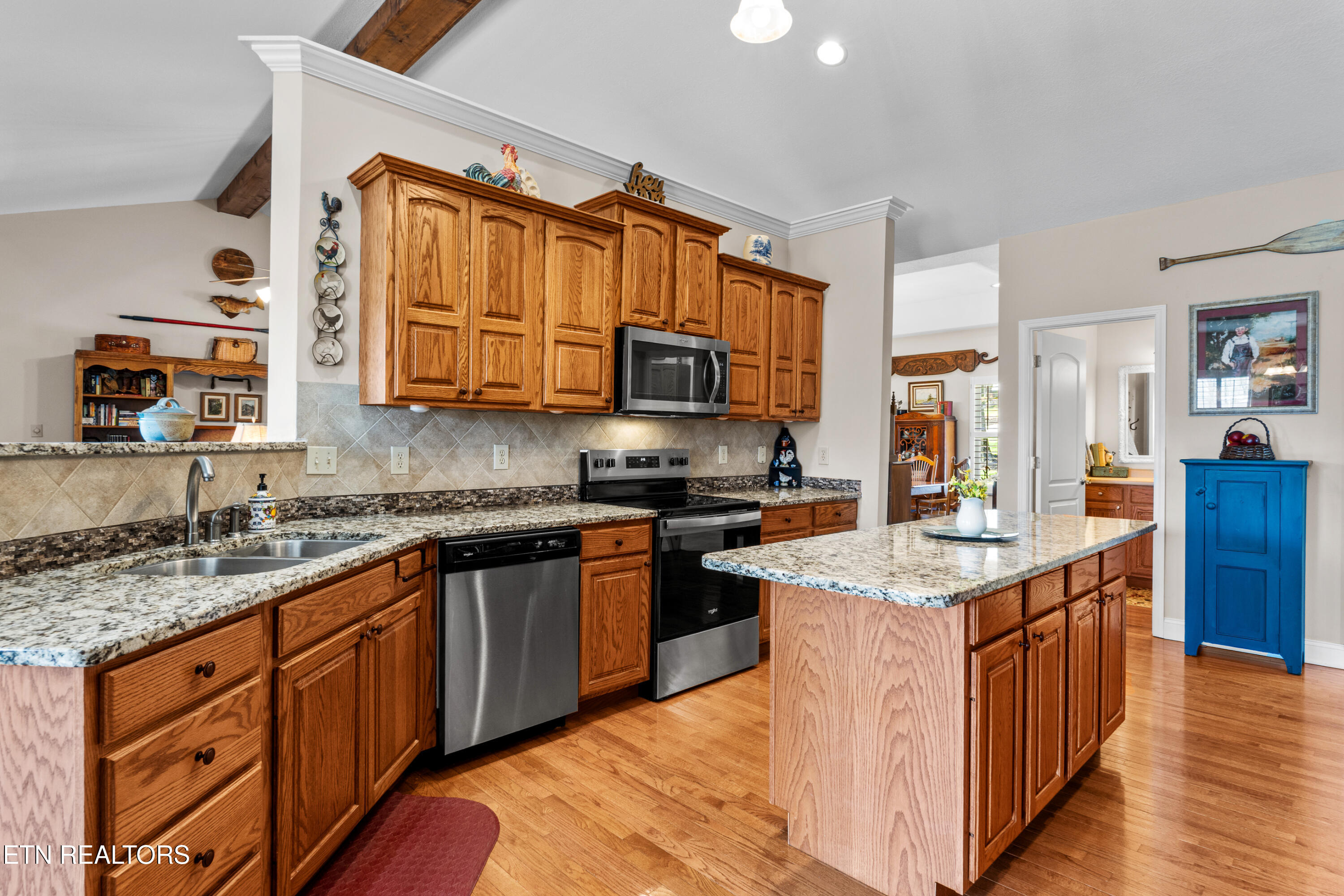 3806 Crescent Ridge Court