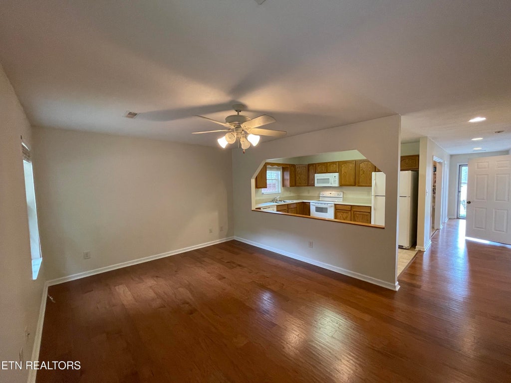 Photo of 209 Timbercreek Way, Knoxville, TN 37924 (MLS # 1270462)
