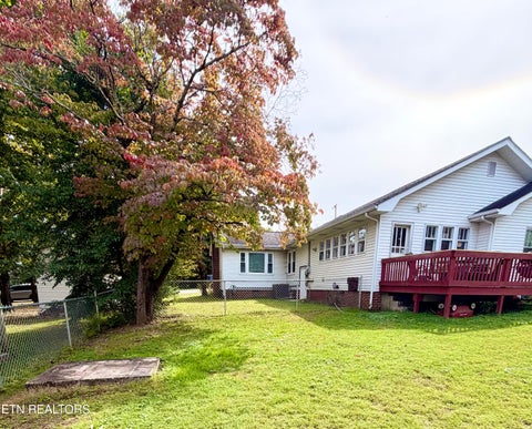 Tiny photo for 108 W Elm St, LaFollette, TN 37766 (MLS # 1358435)