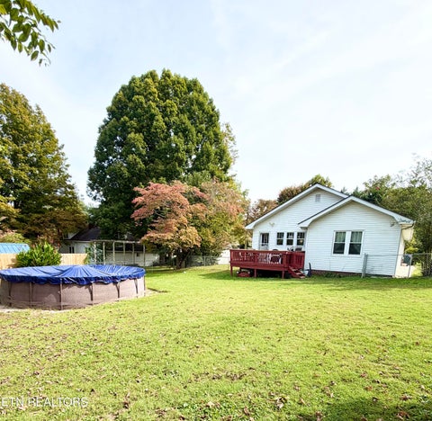 Tiny photo for 108 W Elm St, LaFollette, TN 37766 (MLS # 1358435)