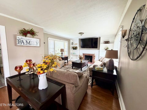 Tiny photo for 108 W Elm St, LaFollette, TN 37766 (MLS # 1358435)