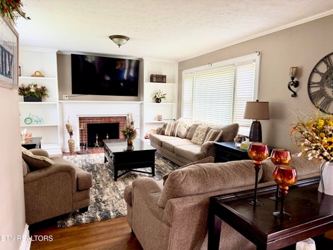 Tiny photo for 108 W Elm St, LaFollette, TN 37766 (MLS # 1358435)