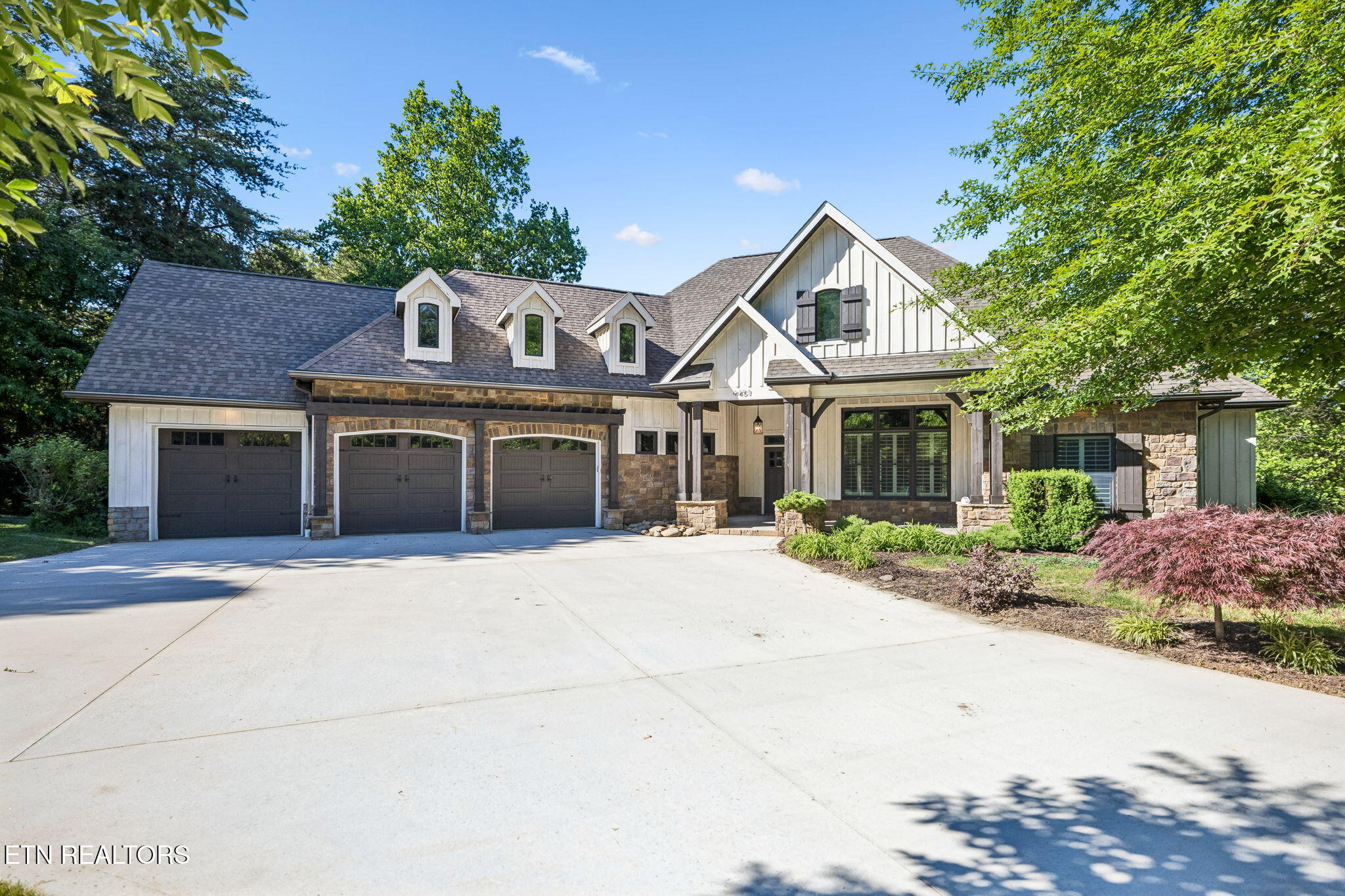 4451 Forrest Ridge Drive