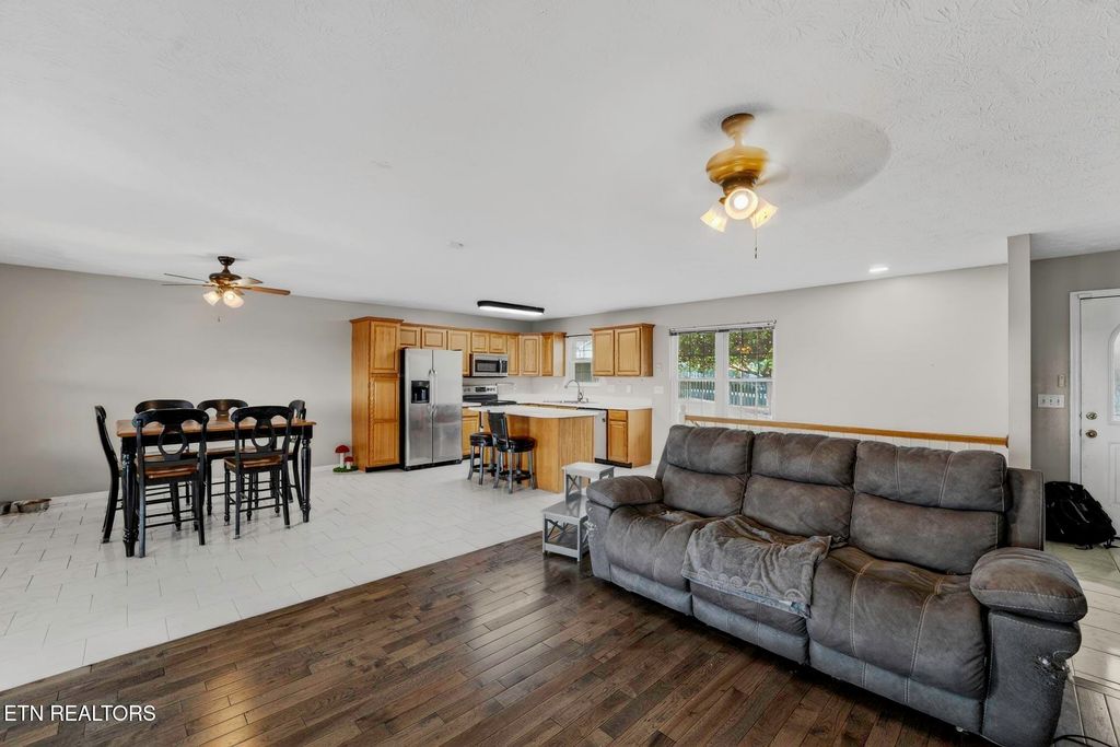 Photo of 477 Klondike Circle, Kodak, TN 37764 (MLS # 1333689)