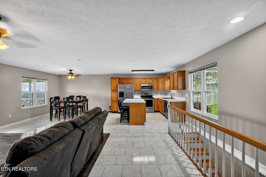 Photo of 477 Klondike Circle, Kodak, TN 37764 (MLS # 1333689)