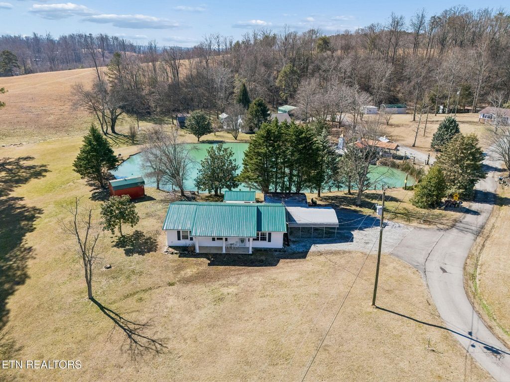 Photo of 123 Jerry Cardin Lane, Friendsville, TN 37737 (MLS # 1330993)