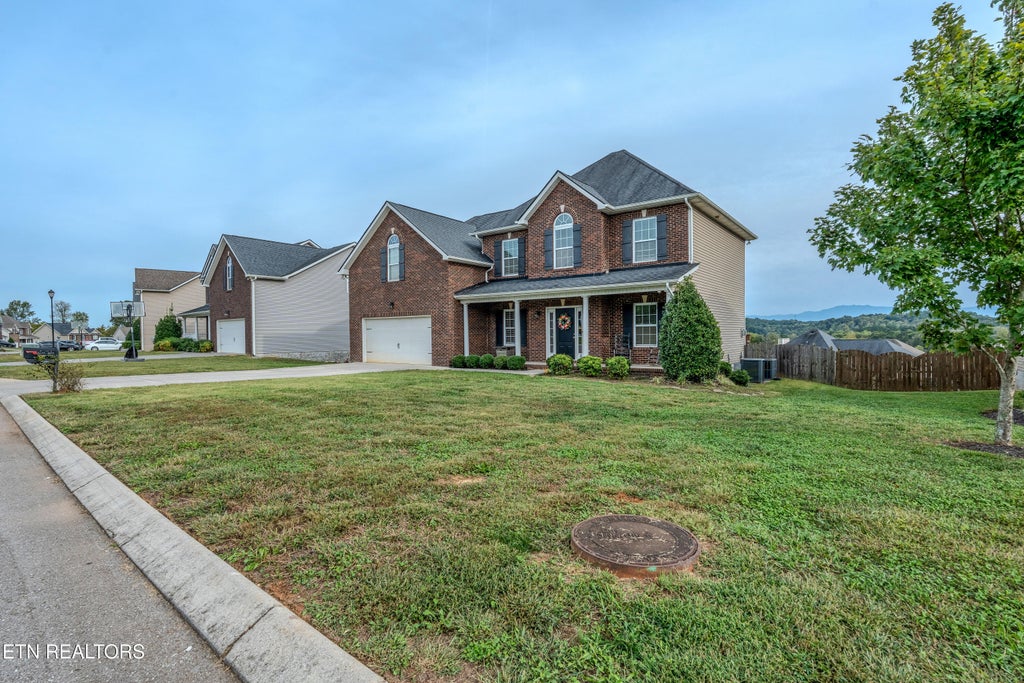 Photo of 2827 Southwinds Circle, Sevierville, TN 37876 (MLS # 1358947)