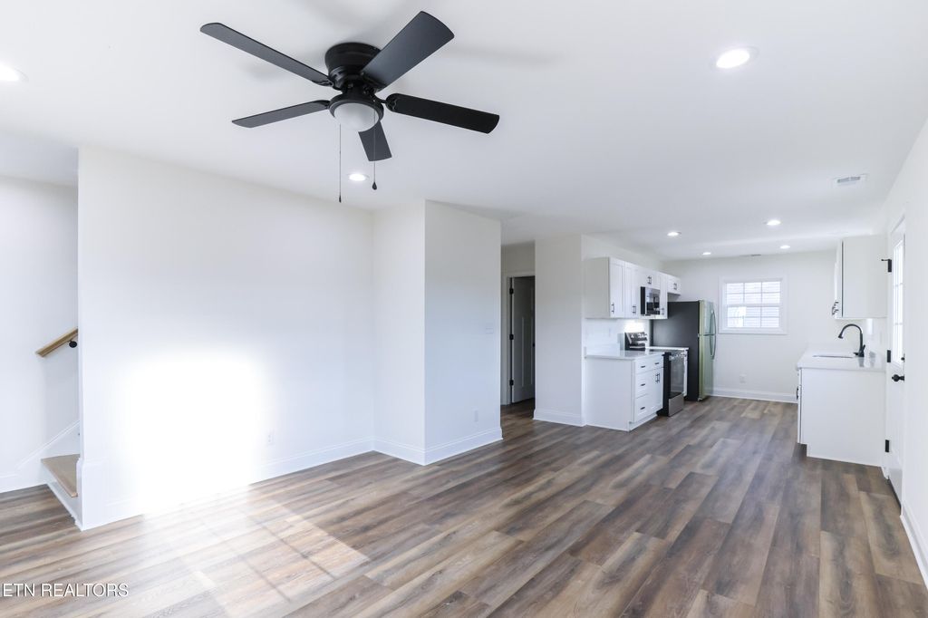 Photo of 101 Ken Lewis Way, Maryville, TN 37801 (MLS # 1323149)