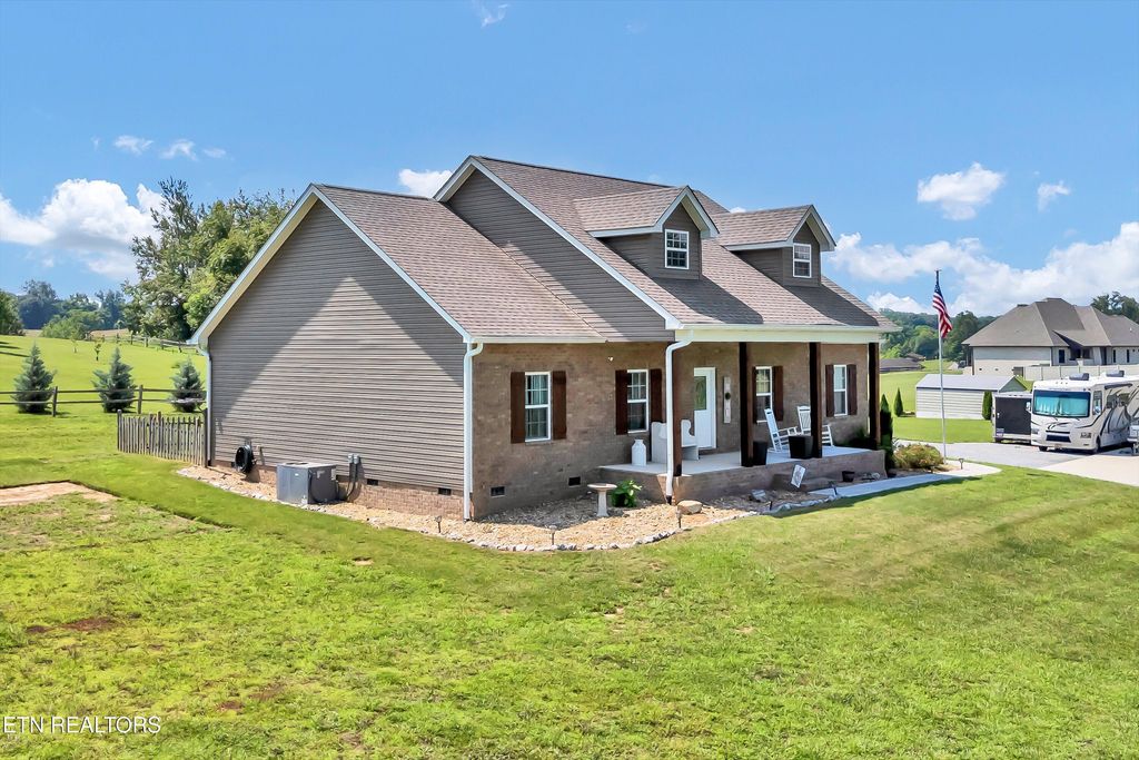 Photo of 4806 Salem Rd, Greenback, TN 37742 (MLS # 1306463)