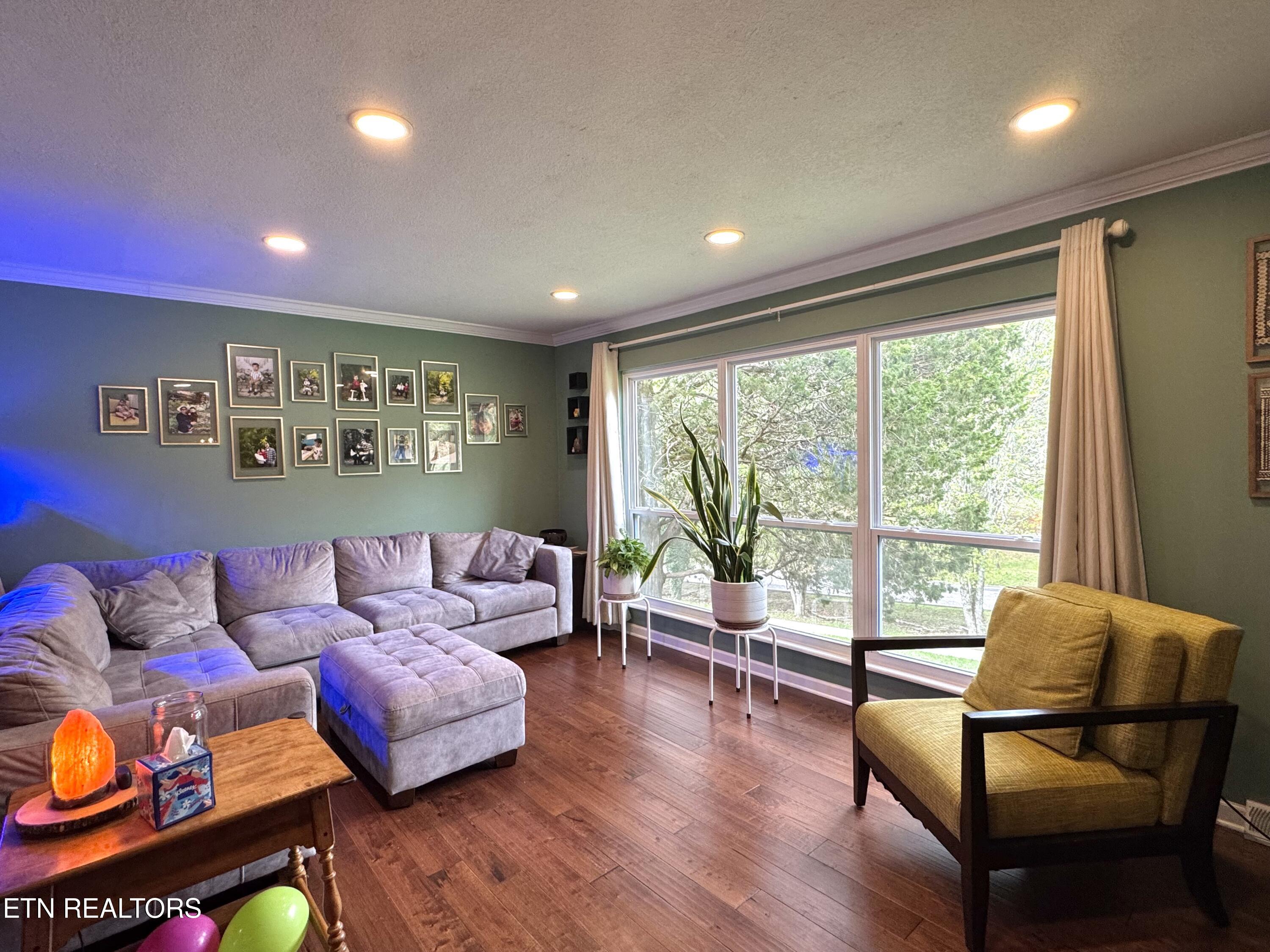 47 E Norris Rd