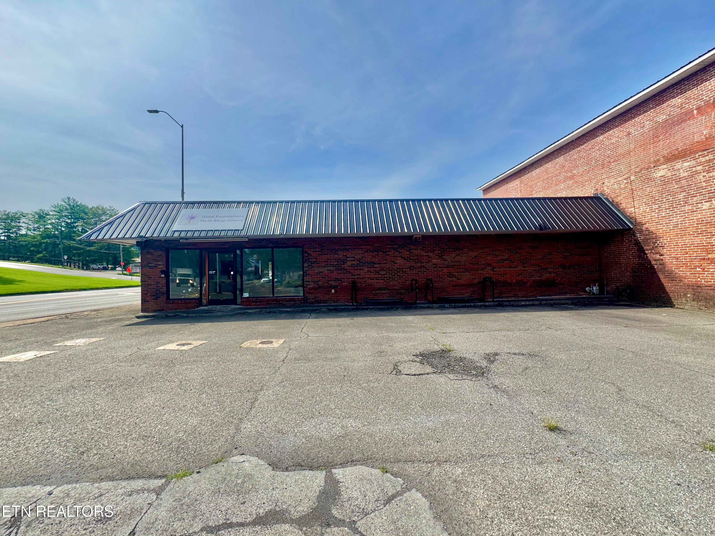 225 E Washington Ave