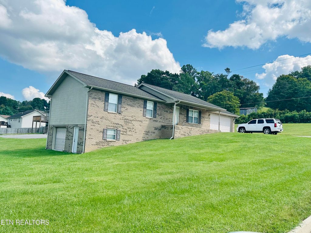 Photo of 108 ALTINA Circle, New Tazewell, TN 37825 (MLS # 1240207)