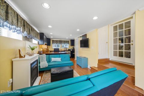 Tiny photo for 103 Elm St, Clinton, TN 37716 (MLS # 1342217)