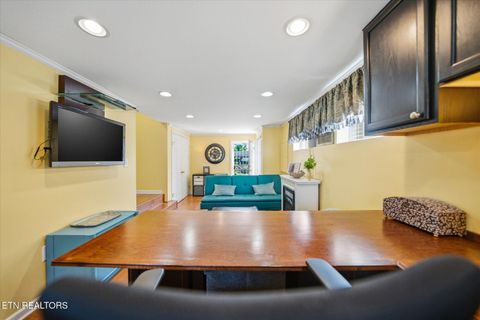 Tiny photo for 103 Elm St, Clinton, TN 37716 (MLS # 1342217)