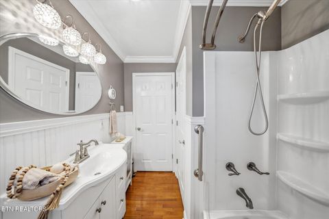 Tiny photo for 103 Elm St, Clinton, TN 37716 (MLS # 1342217)