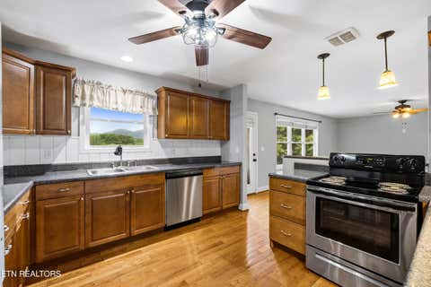 Tiny photo for 212 Poppy Hill Lane, LaFollette, TN 37766 (MLS # 1346509)