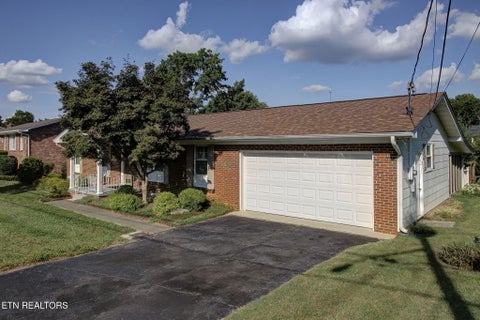 Tiny photo for 3726 Cherrylog Rd, Knoxville, TN 37921 (MLS # 1356448)