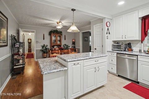 Tiny photo for 3726 Cherrylog Rd, Knoxville, TN 37921 (MLS # 1356448)